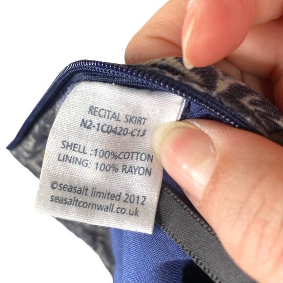 Seasalt Cornwall Blue Leaf Apple Print Corduroy A-line Midi Recital Skirt SZ 6 - Picture 10 of 10